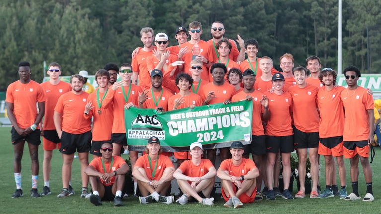 Men's Track & Field complete the trifecta, win AAC Outdoor Championship