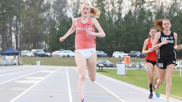 Dominy earns AAC Women's Outdoor Track Athlete weekly honors