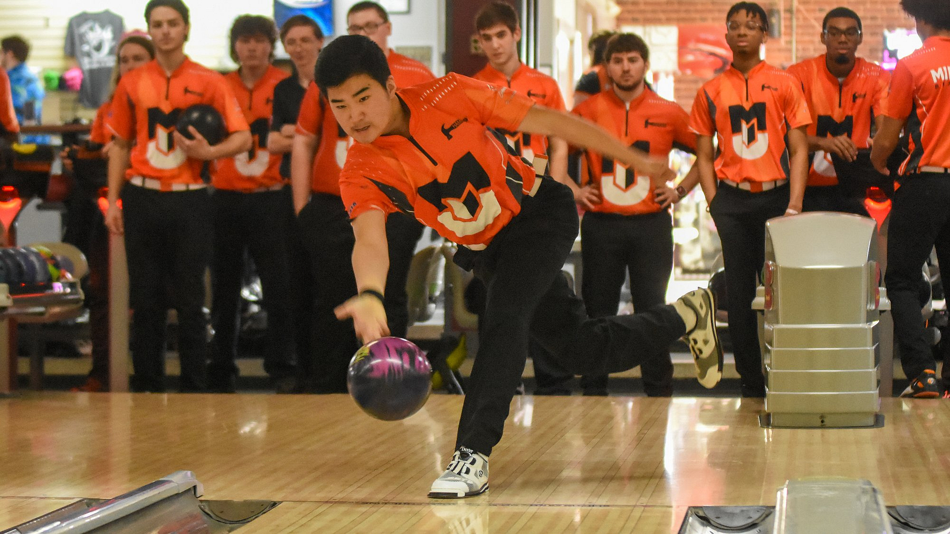 Trenter named NAIA Rookie of the Year; Men's Bowling places 2 on NAIA All-America Team